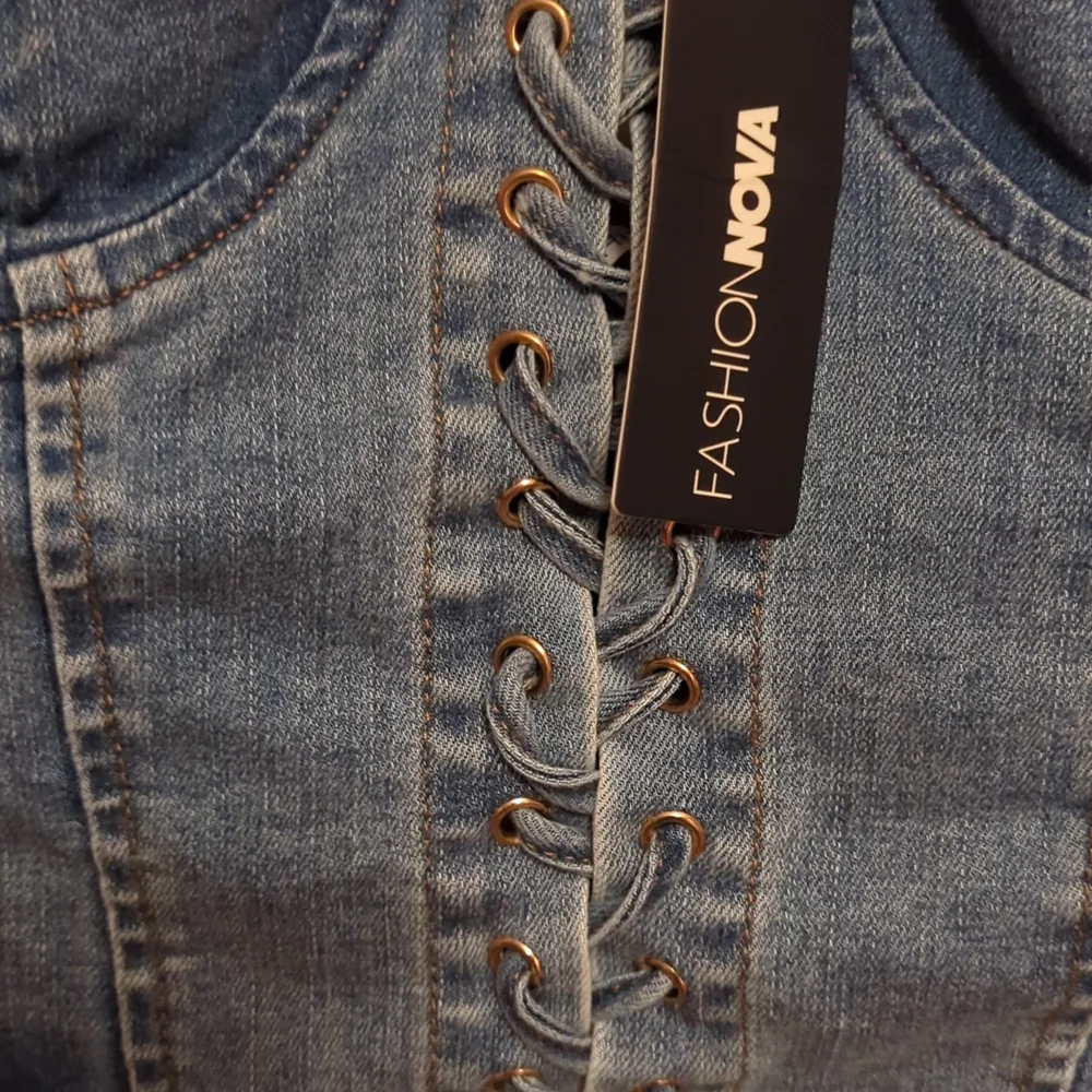 Fashion Nova Corset/Bustier style top . New Size XL Denim - Picture 2 of 5